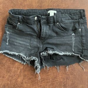 H&M Black Jean Shorts. Size 8.